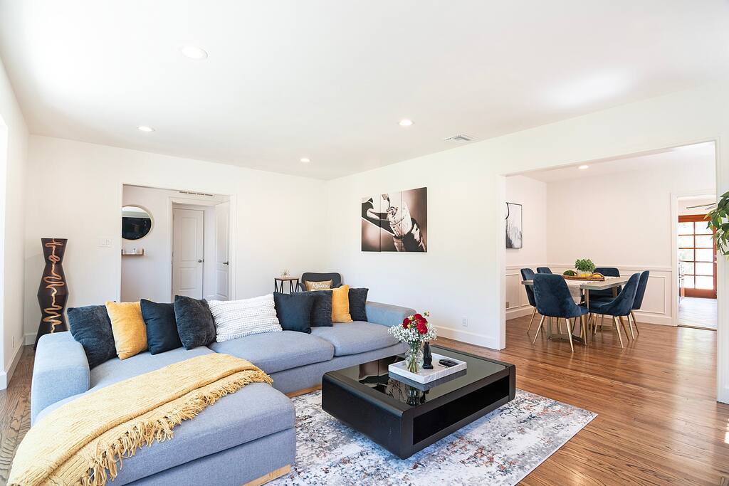 3BR Home Near Universal Studios