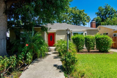 3BR Home Near Universal Studios