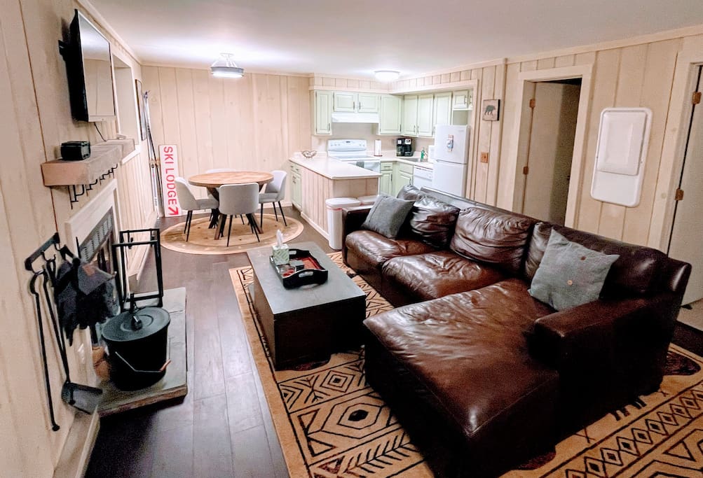 2BD 1BA | Mount Snow VT | Ski-Back Trail | Shuttle