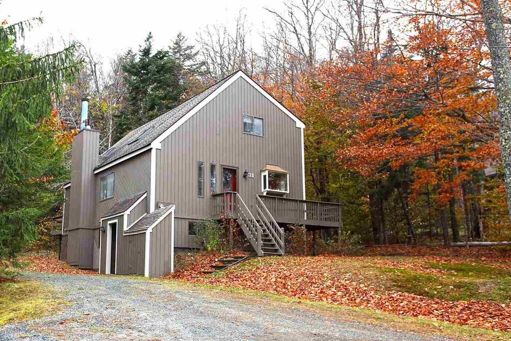 2BD 1BA | Mount Snow VT | Ski-Back Trail | Shuttle