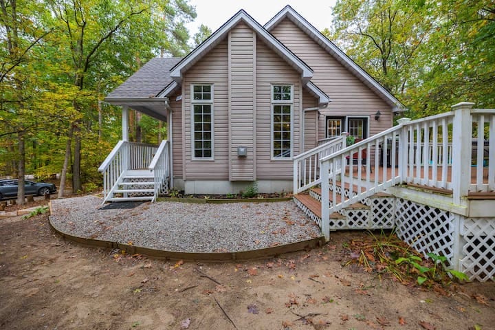 Acorn Hills - Recarga pacíficamente en la naturaleza - Grand Bend