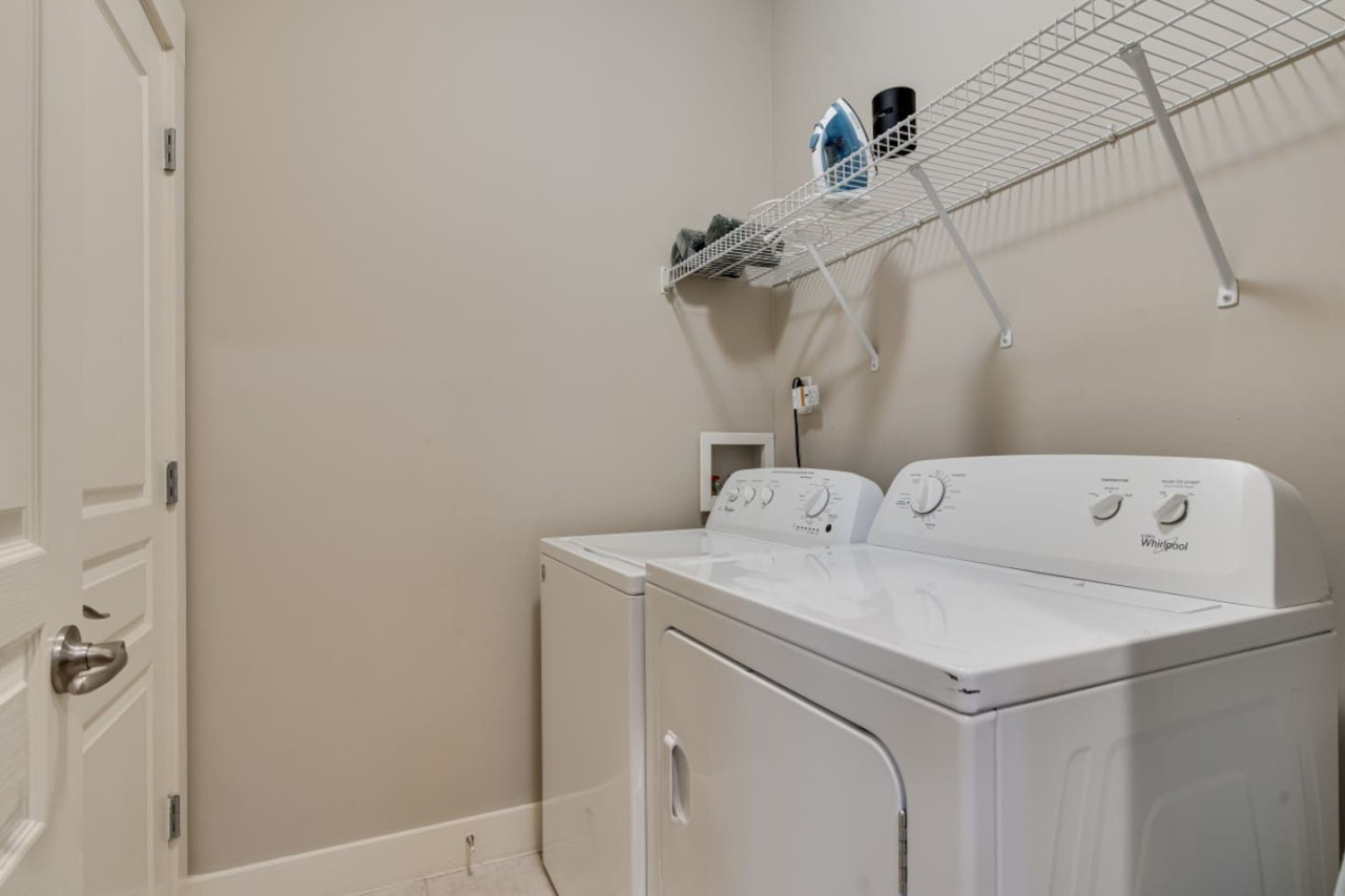 the-celebrity-free-parking-central-vanderbilt/