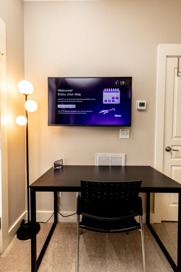 cashville-near-music-row-private-balcony*/