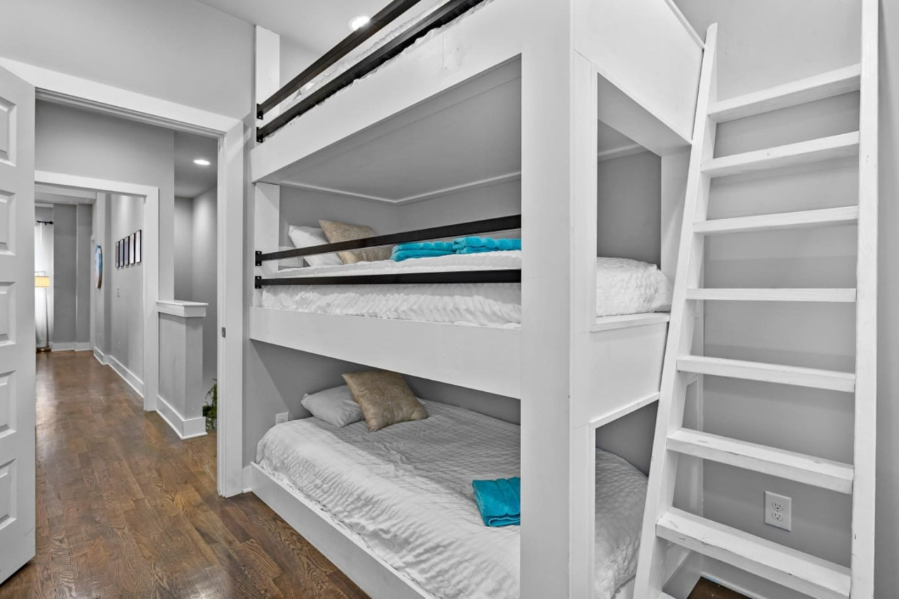 city-dreamsorbroadwayordesignerorbachelorette/