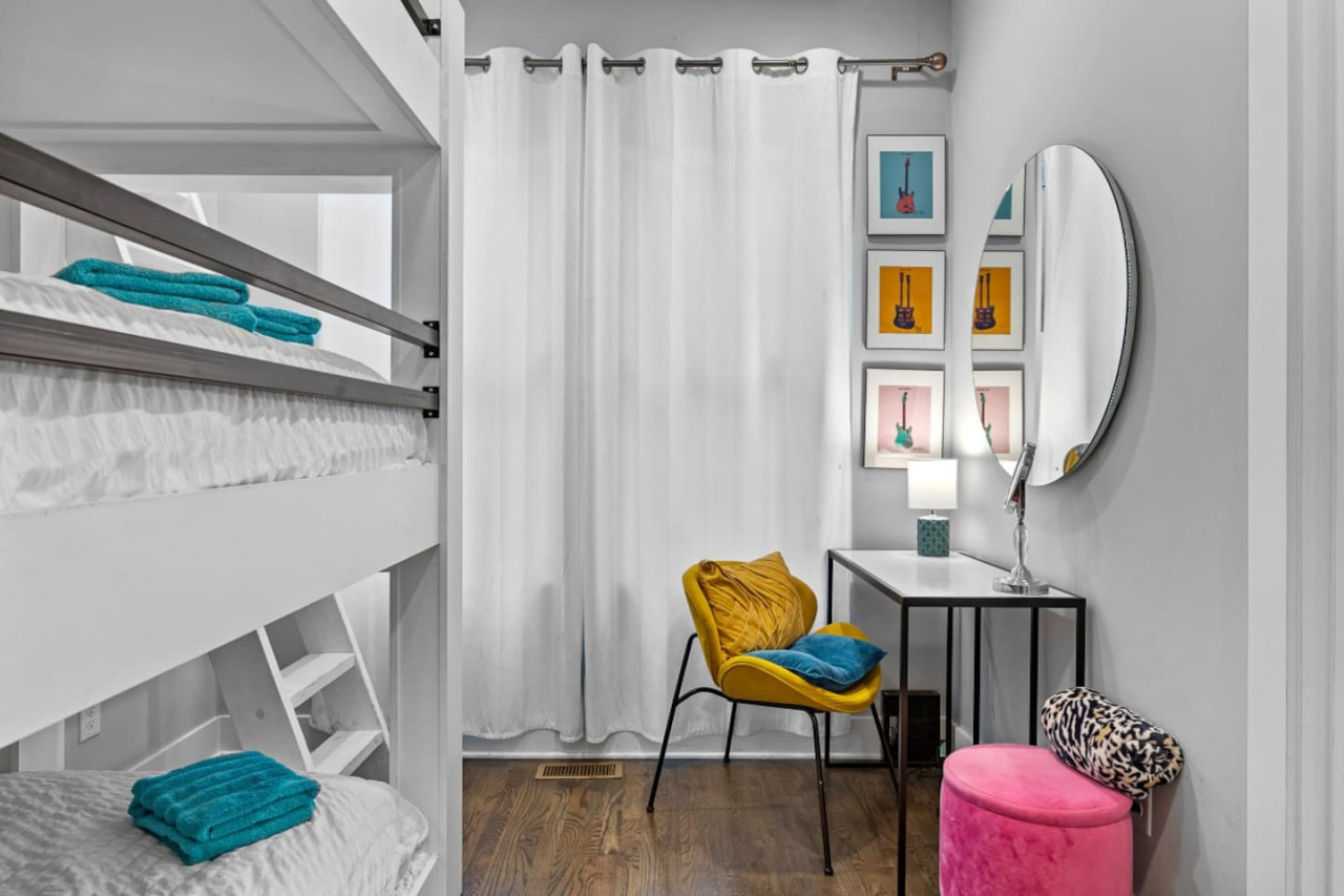 Custom Bunk Bed - Cozy