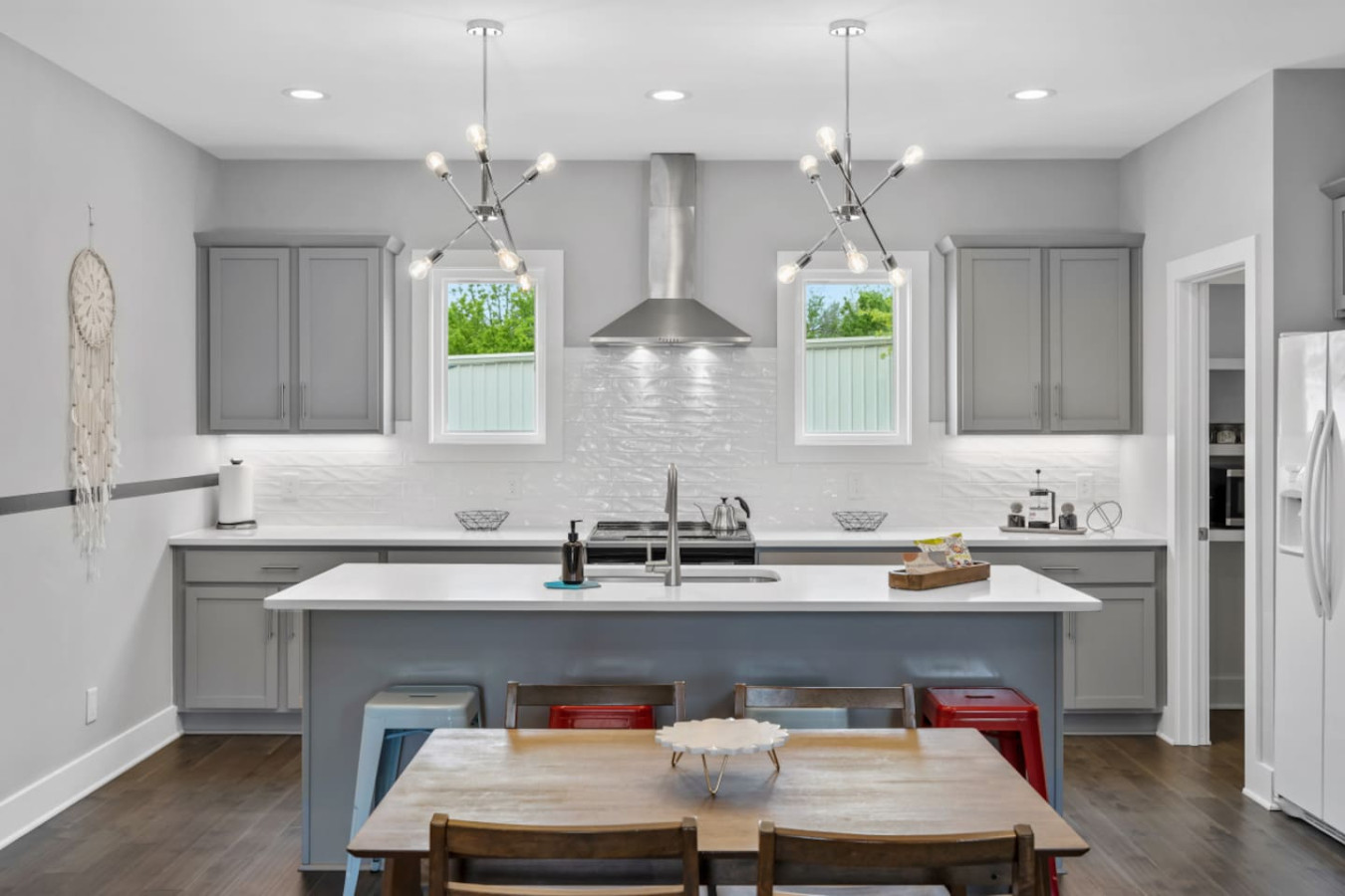 rhythm-and-view-broadway-groups-secure-garage/