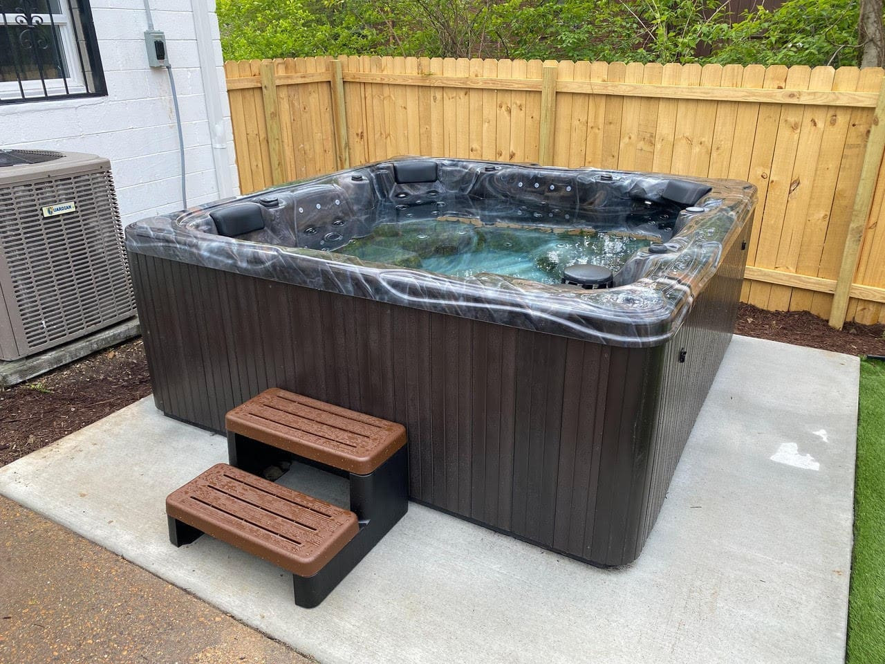 new-listing!-the-playhouse-with-spa-games-and-more/