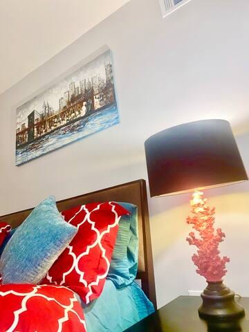 2x Bdrms & 2x Baths NEW!COMFY!NYC!Near DTWN!Wifi