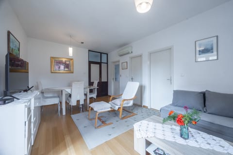 Apartment Rot - Unit 376625-13