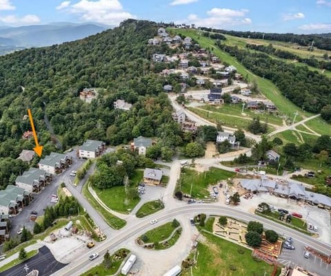 Our condo is a quick 5 minute walk to the slopes. We are also across the street from Overlook Barn and Brick Oven Pizza. 