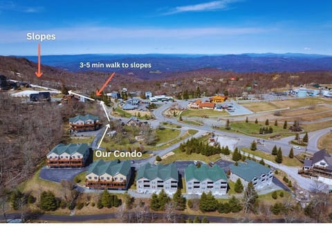 Mountain Views + Walk to Overlook Barn & Slopes! image 5
