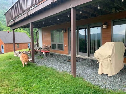 Chalet on a Hill w/ Mountain & Lake View, Hot Tub
