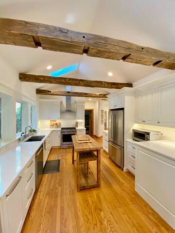 Mountain Escape on 49acres with stream•pond•trails