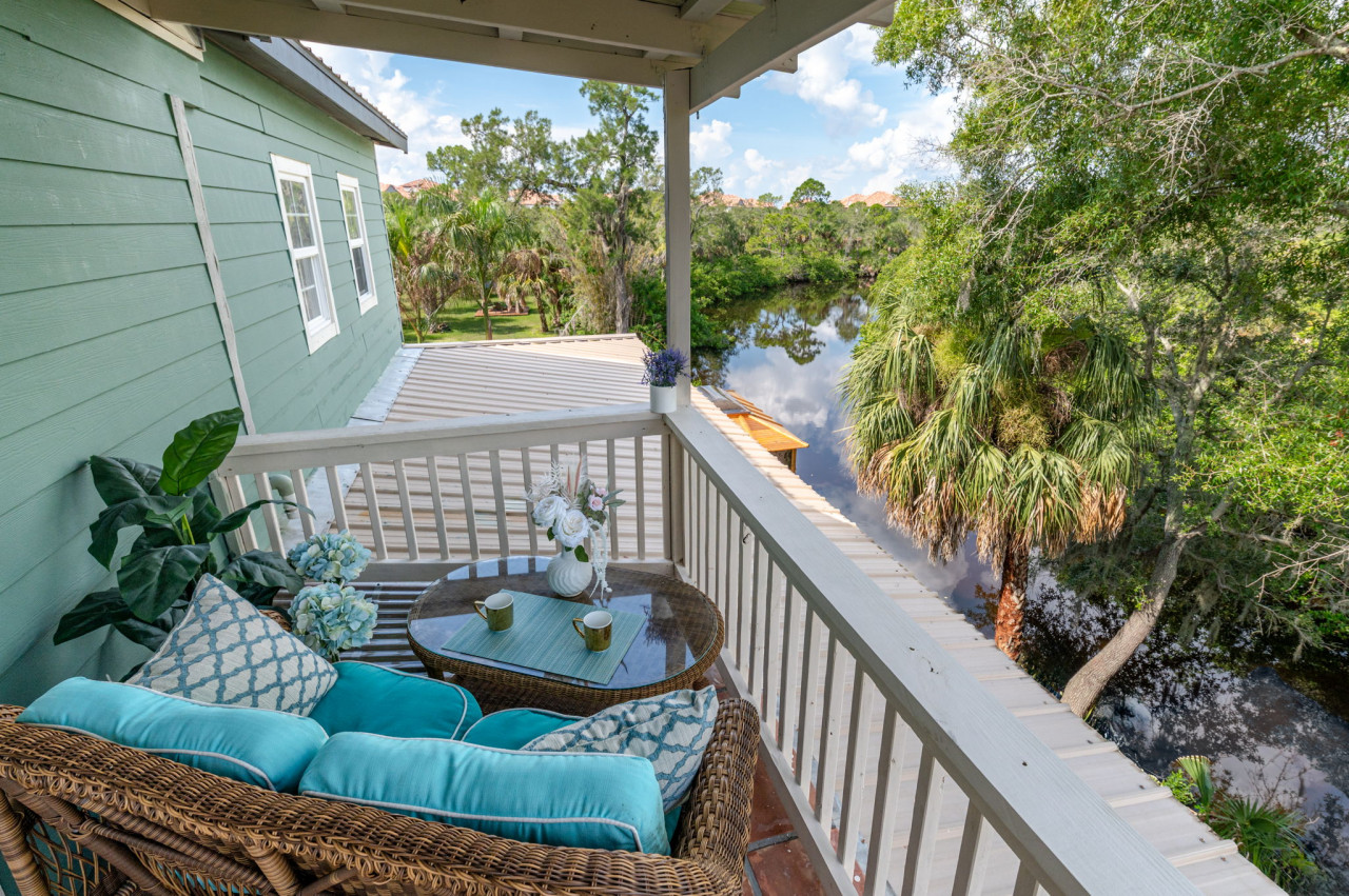 1-largest-tampa-private-compound-13br-sleeps-40+-heated-poolspa/