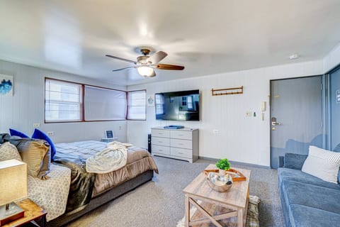 Elmwood Park Remodeled Studio Condo