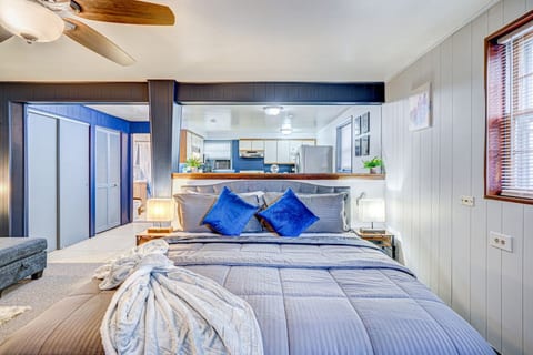 Elmwood Park Remodeled Studio Condo