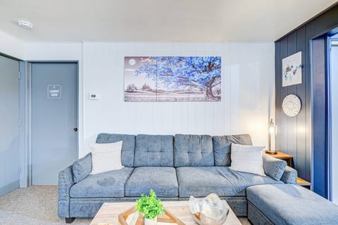 Elmwood Park Remodeled Studio Condo