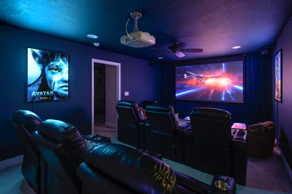 #1 Rated Mansion • Heated Pool/Spa • Theater • Gym • Game Room - Tampa