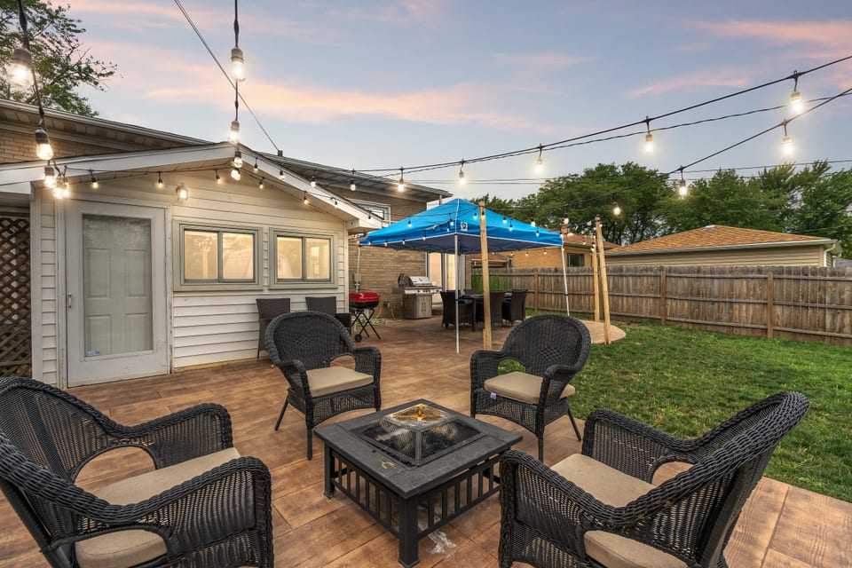 Cozy Home Sleeps 10 Lombard Chicago Suburb - Lombard