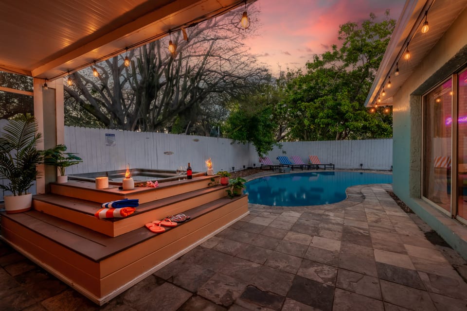 Clearwater Beach House • Heated Pool • Hot Tub - Largo