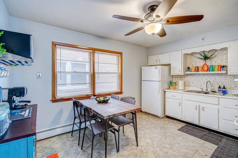 Elmwood Park 2 BR Condo (Great for Kids!)
