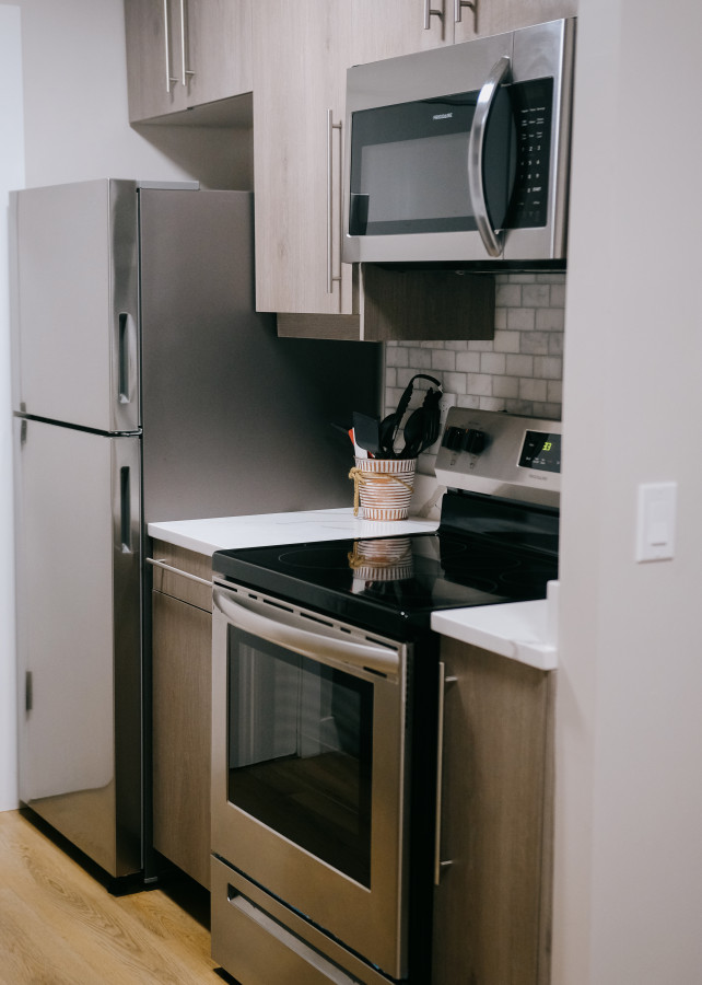 luxurious-remodeled-1br-condo/