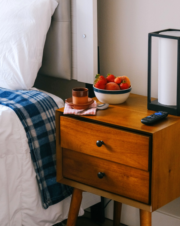 luxurious-remodeled-1br-condo/