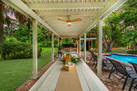 9BR Heated Pool • Hot Tub • Golf Simulator