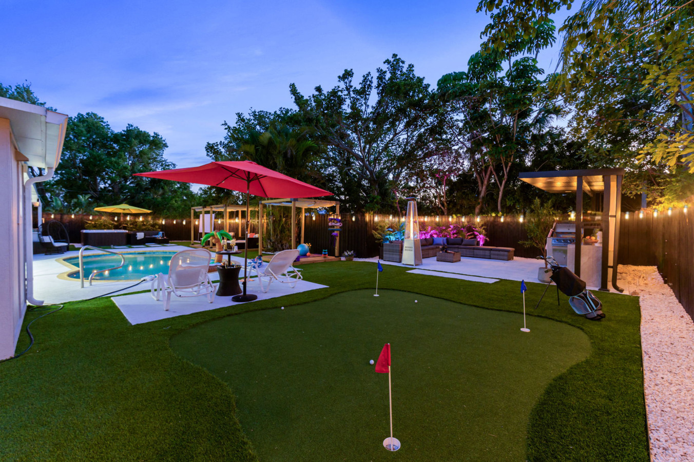 sleeps-20-*-heated-pool-*-hot-tub-*-outdoor-kitchentheater/