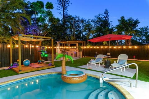 Sleeps 20 • Heated Pool • Hot Tub • Outdoor Kitchen/Theater