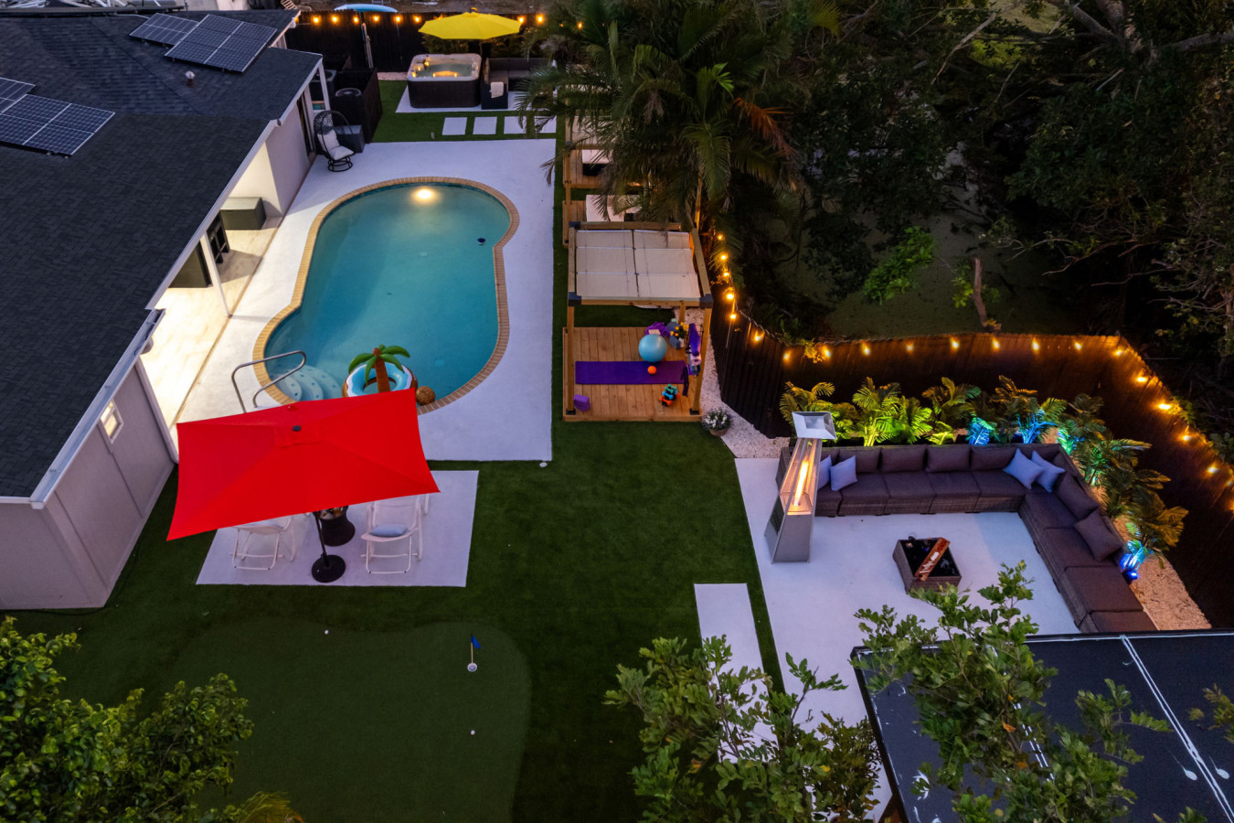 sleeps-20-*-heated-pool-*-hot-tub-*-outdoor-kitchentheater/