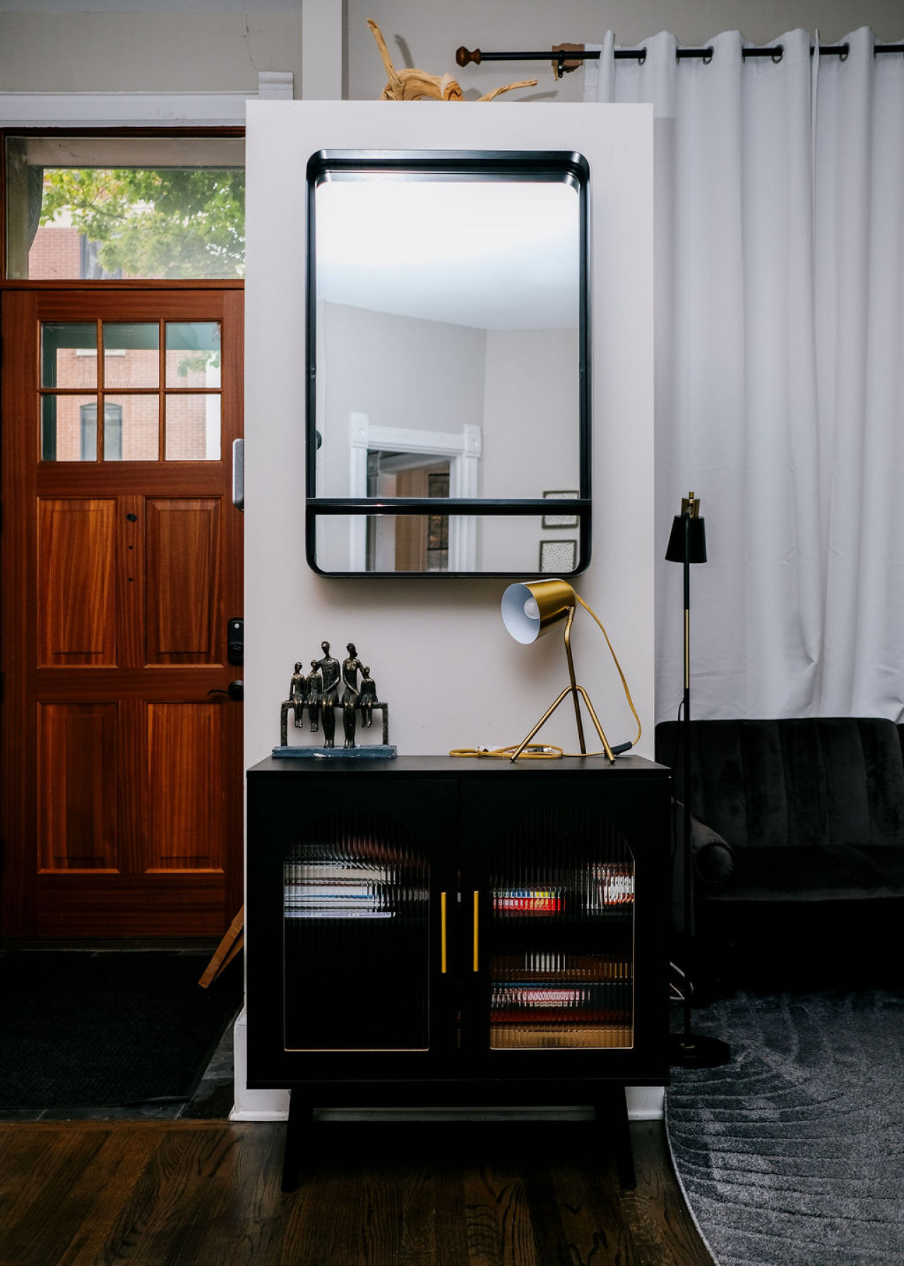 4-br-*-theater-room-*-gym-*-walk-to-lincoln-park!/