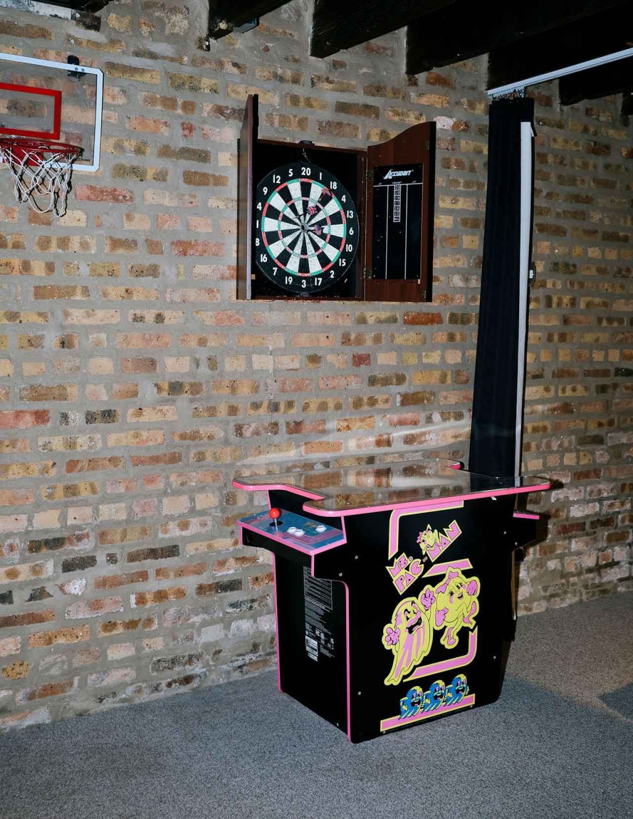 4-br-*-theater-room-*-gym-*-walk-to-lincoln-park!/