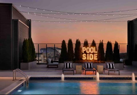 Luxe Penthouse Downtown