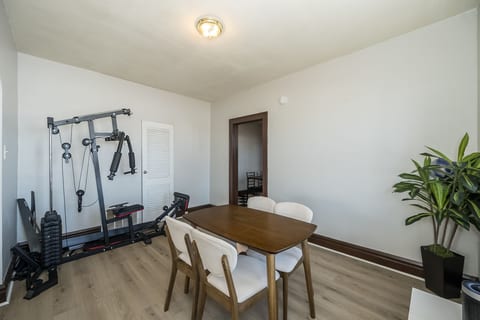 Private Gym 2BR Condo Downtown