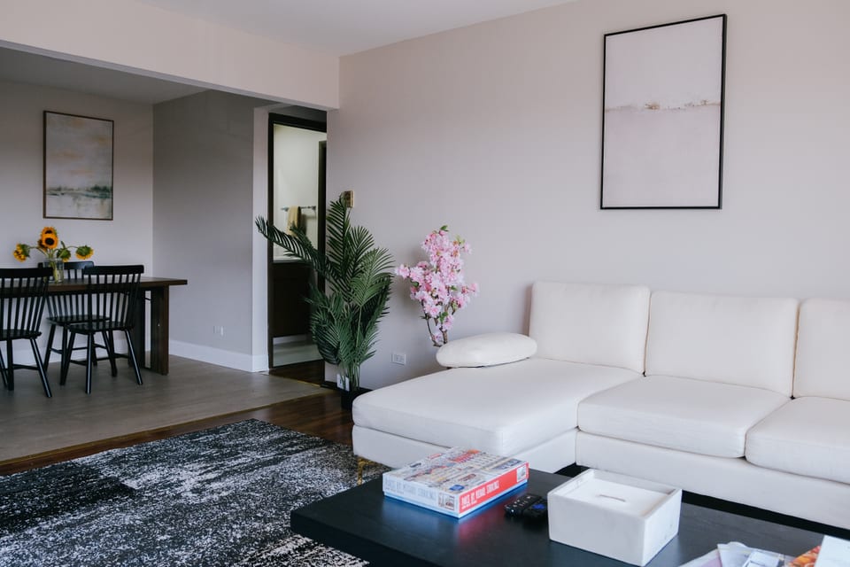 Near O'hare • Personal Gym & Balcony • Safe Area - Chicago