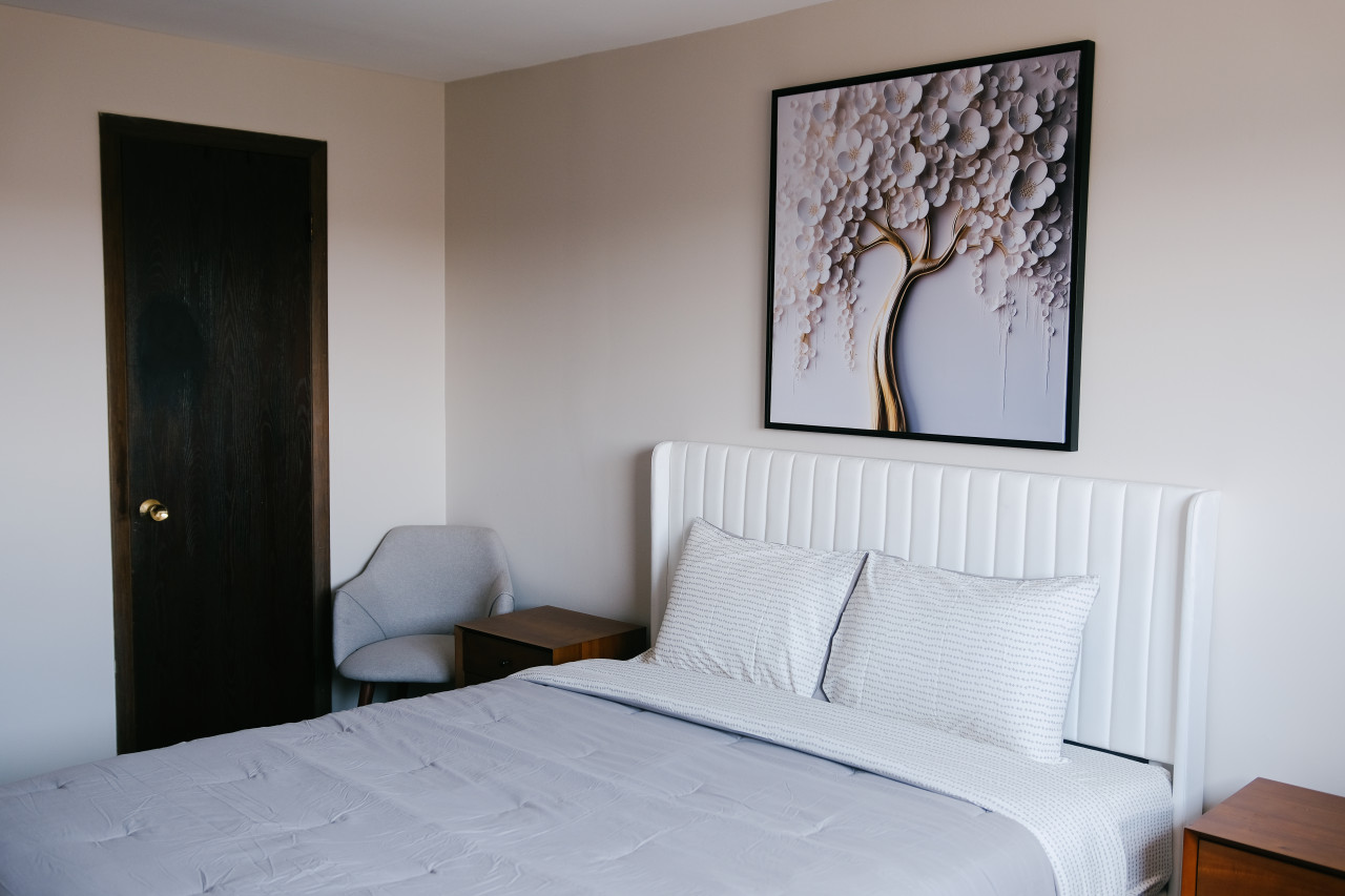 near-o'hare-*-personal-gym-and-balcony-*-safe-area/