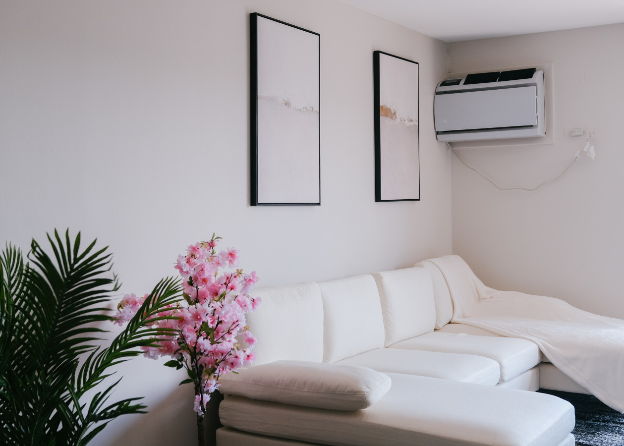 near-o'hare-*-personal-gym-and-balcony-*-safe-area/