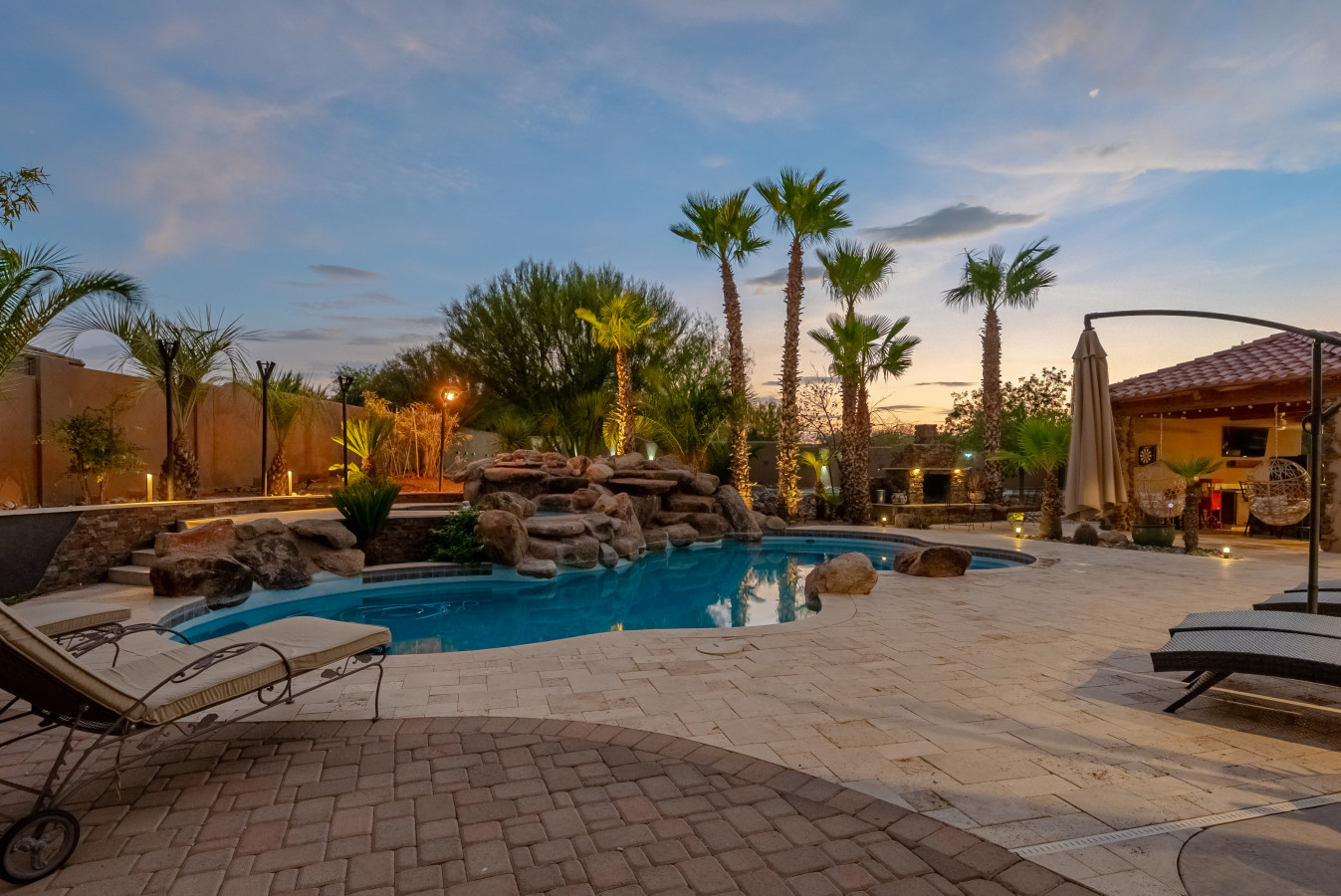 $3M Mansion- Heated Pool- Pickleball- Sleeps 25