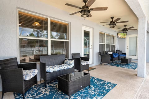 4BR - Heated Pool and Lanai
