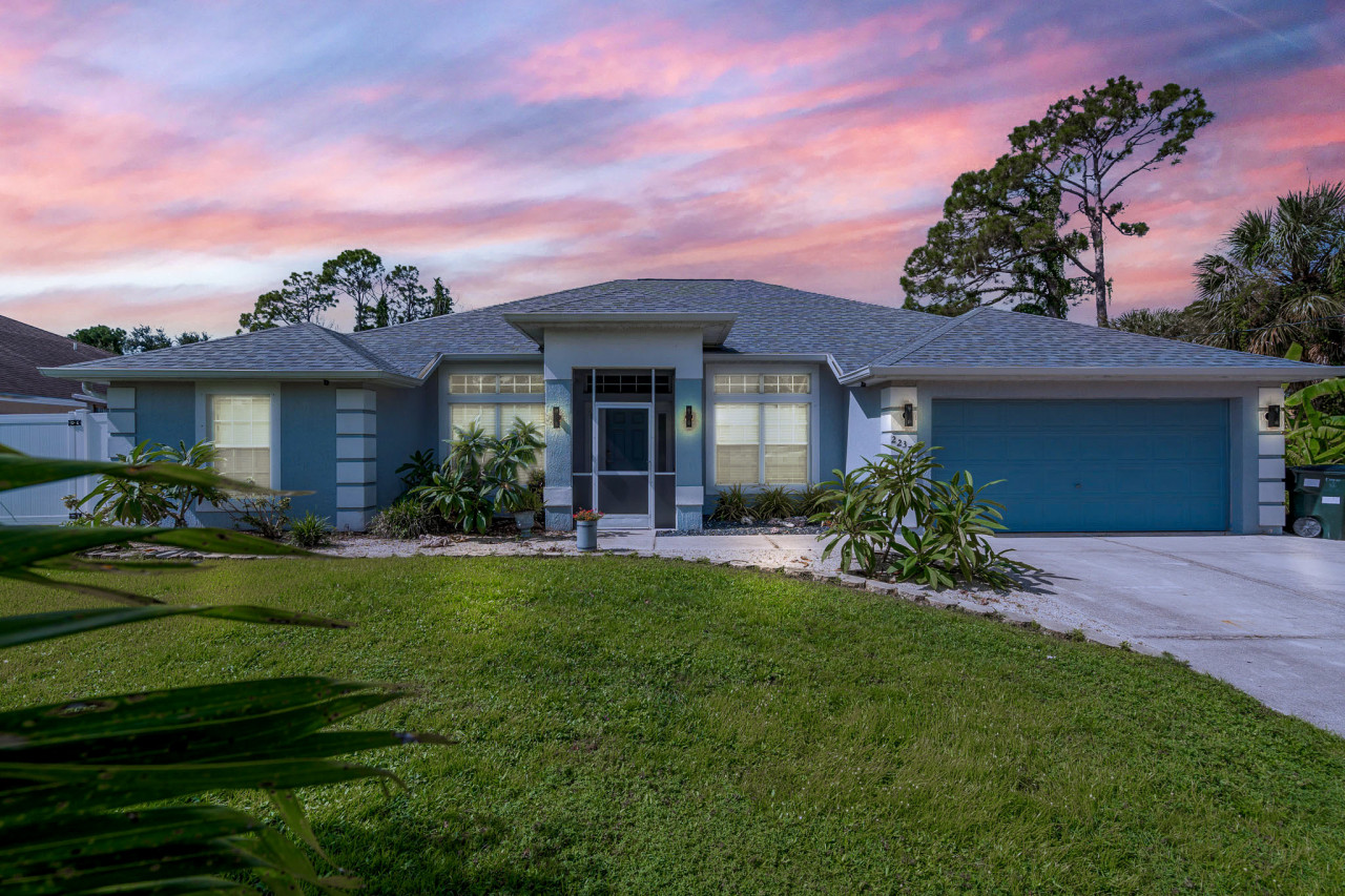 4br-heated-pool-and-lanai/