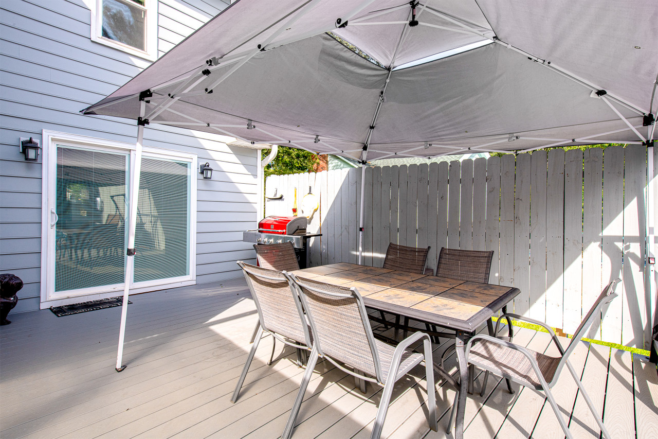 3br-charlotte-escape:-pool-hot-tub-and-theater/