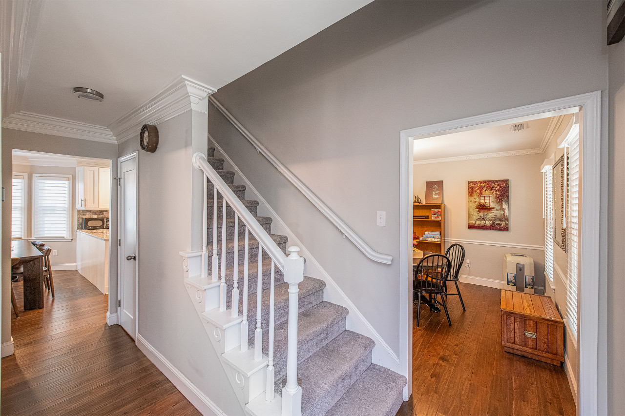 3br-charlotte-escape:-pool-hot-tub-and-theater/