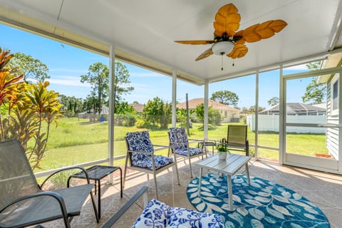 3BR Coastal Escape Near Beaches, Golf & Shops