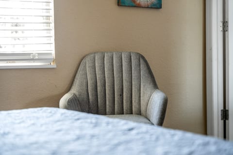 3BR Coastal Escape Near Beaches, Golf & Shops