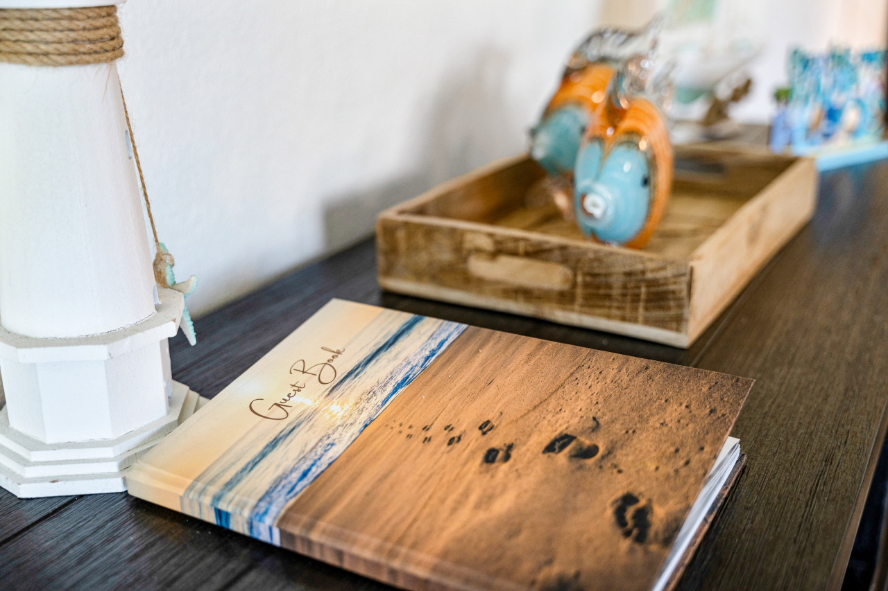 englewood-escape:-3br-water-front-with-pool/