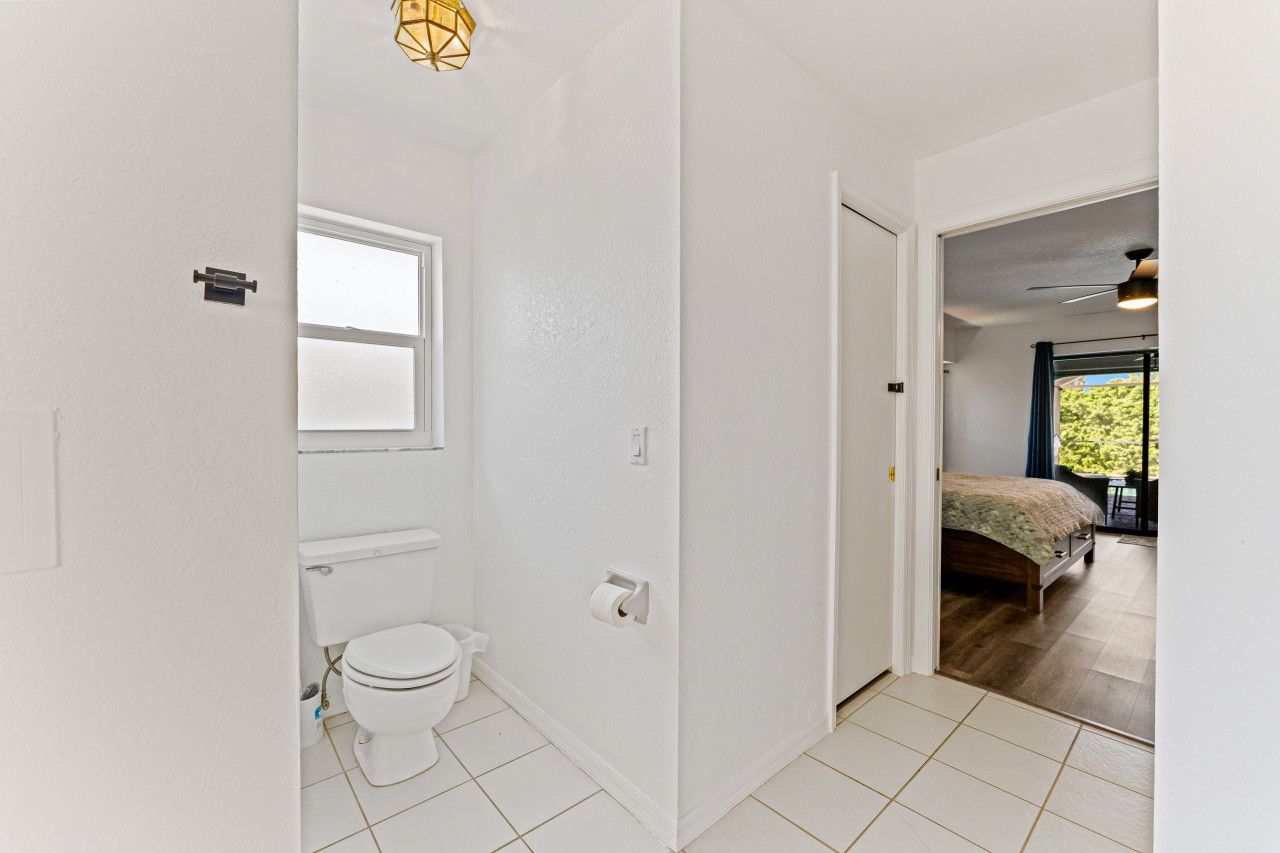 3BR Coastal Oasis: Waterfront Home with Pool - Port Charlotte