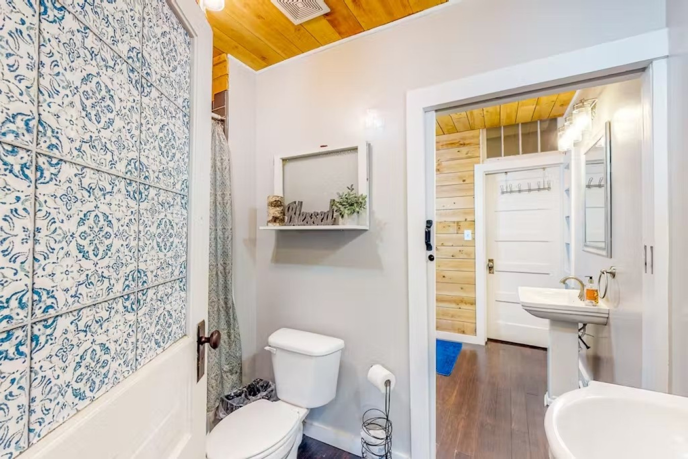 private-8br-oasis-with-pool-spa-treehouse/