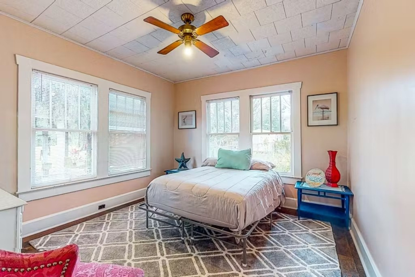 private-8br-oasis-with-pool-spa-treehouse/