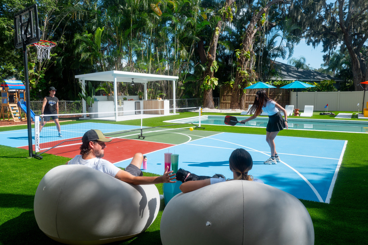 heated-pool-*-9brsleeps32*-picklebasketball-*-theater/